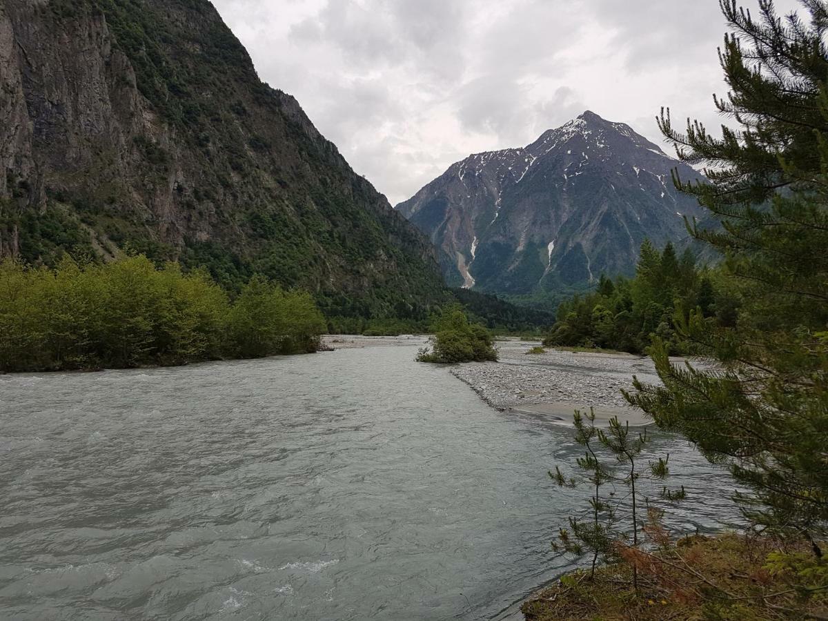 Appartamento Les Lys Orangés Le Bourg-dʼOisans Esterno foto